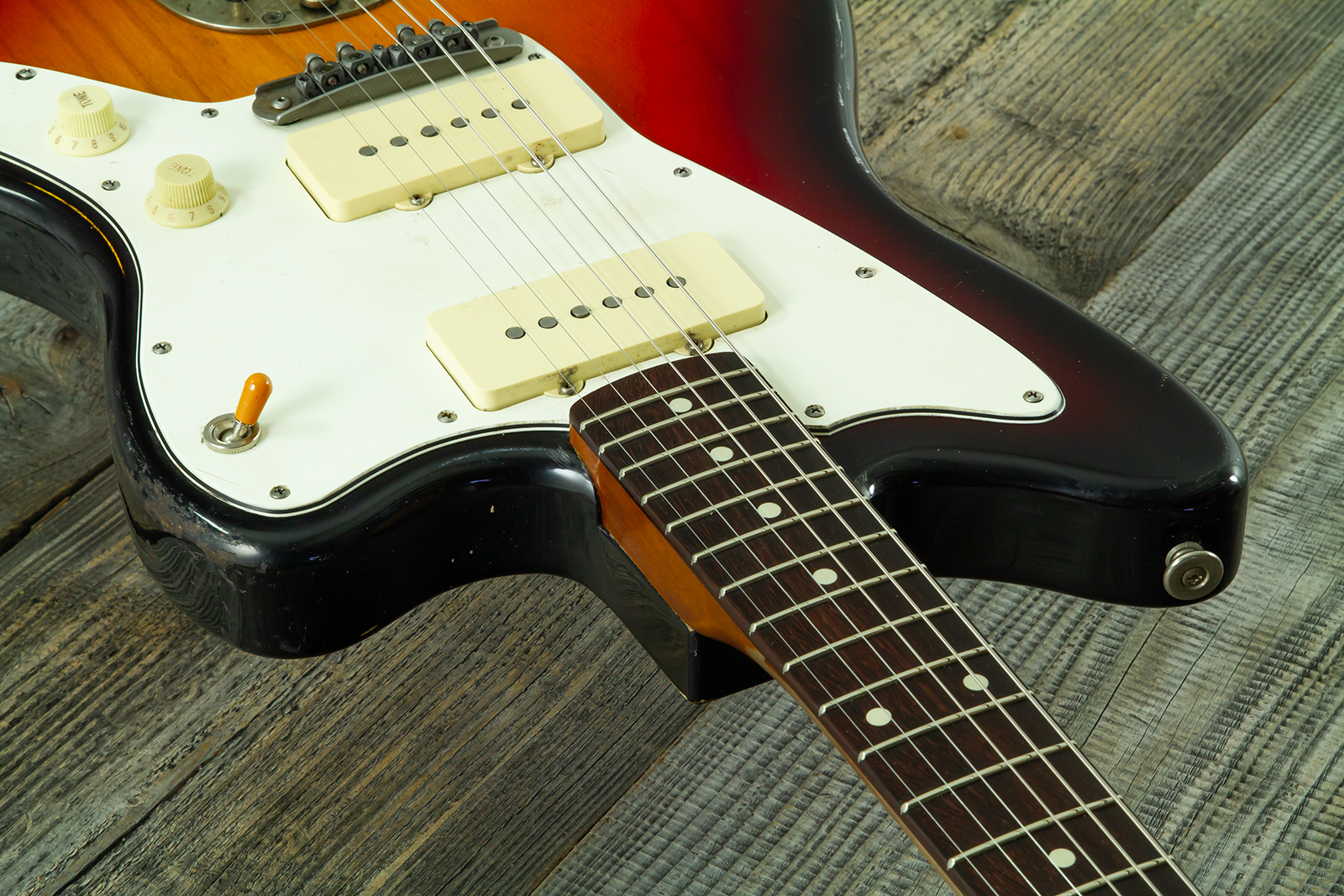 Haar Guitars Trad Jm 2s Fralin #43593 - Aged 3 Tone Sunburst - Retro rock electric guitar - Variation 5