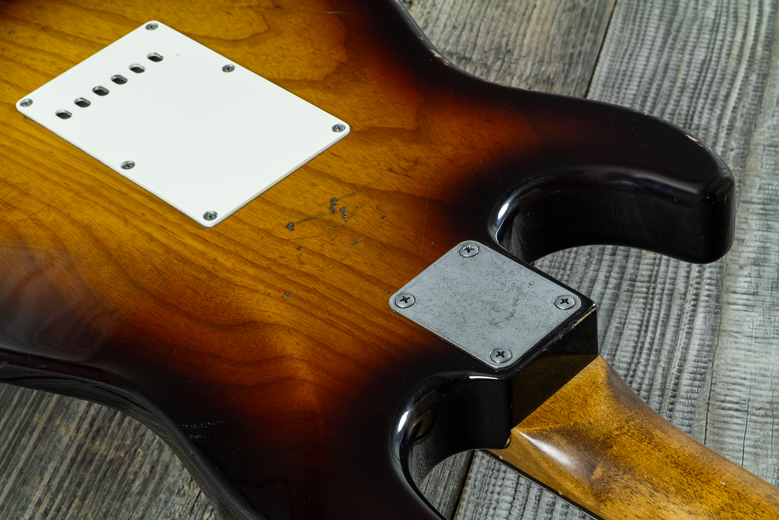 Haar Guitars Trad S 3s Klopppmann Trem Rw #43484 - Aged 2-tone Chocolate Sunburst - Str shape electric guitar - Variation 8