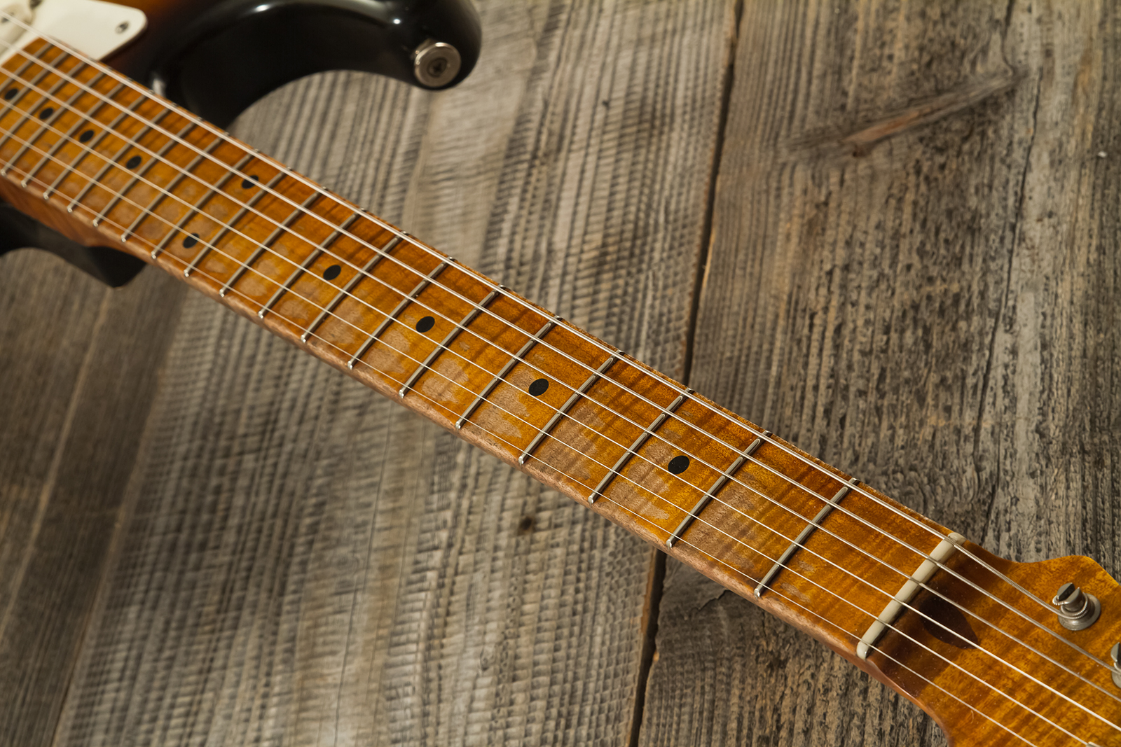 Haar Guitars Trad S 3s Lindy Fralin Trem Mn #42272 - Aged 2-tone Tobacco - Str shape electric guitar - Variation 6
