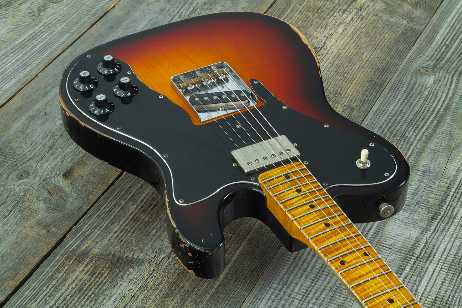 Haar Guitars Trad T 72 Sh Lindy Fralin Mn #43667 - Aged 3 Tone Sunburst - Tel shape electric guitar - Variation 2