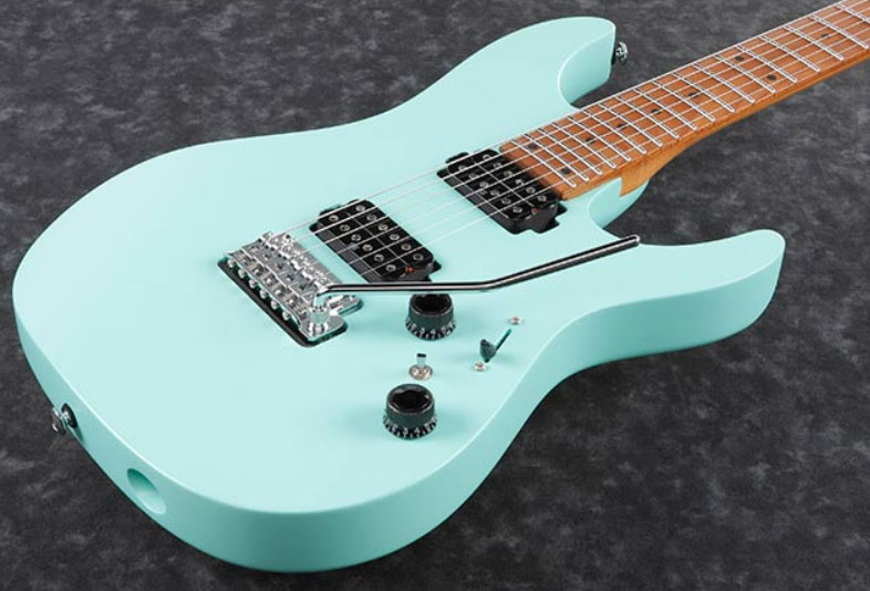 Ibanez Az242 Sfm Premium Hh Trem Mn +housse - Sea Foam Green Matte - Str shape electric guitar - Variation 2