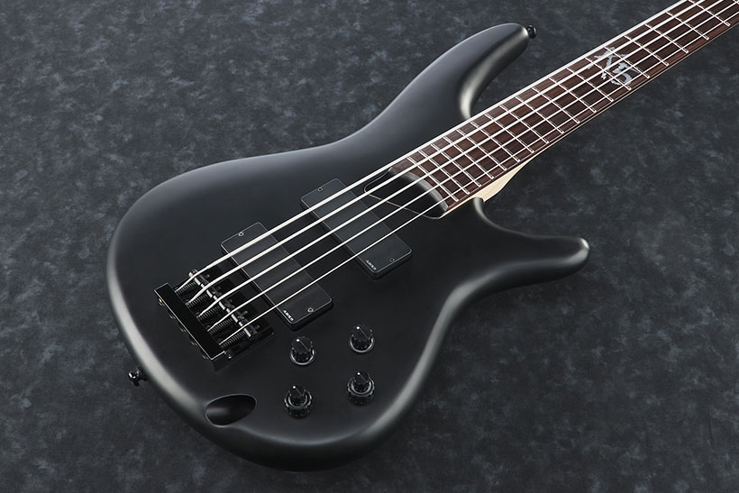 Ibanez Fieldy K5 Bkf Signature 5-cordes - Black Flat - Solid body electric bass - Variation 1