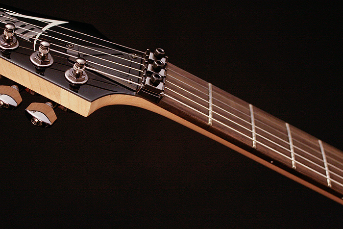 Ibanez S520 Wk Standard Hh Fr Jat - Weathered Black - Str shape electric guitar - Variation 2