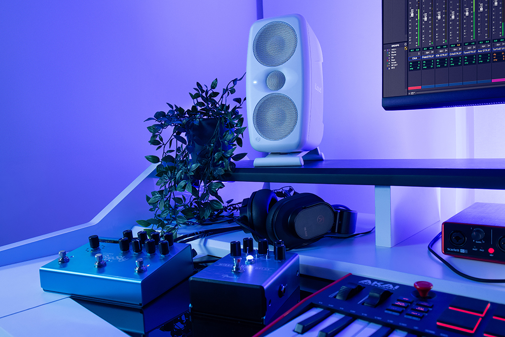 Ik Multimedia Iloud Mtm Mkii-white - La PiÈce - Active studio monitor - Variation 7