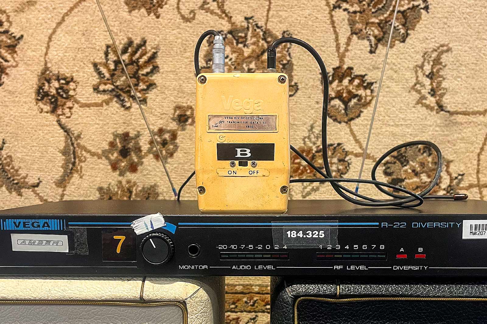 Ik Multimedia Tonex One Brown Sound Ltd Yellow - Guitar amp modeling simulation - Variation 8