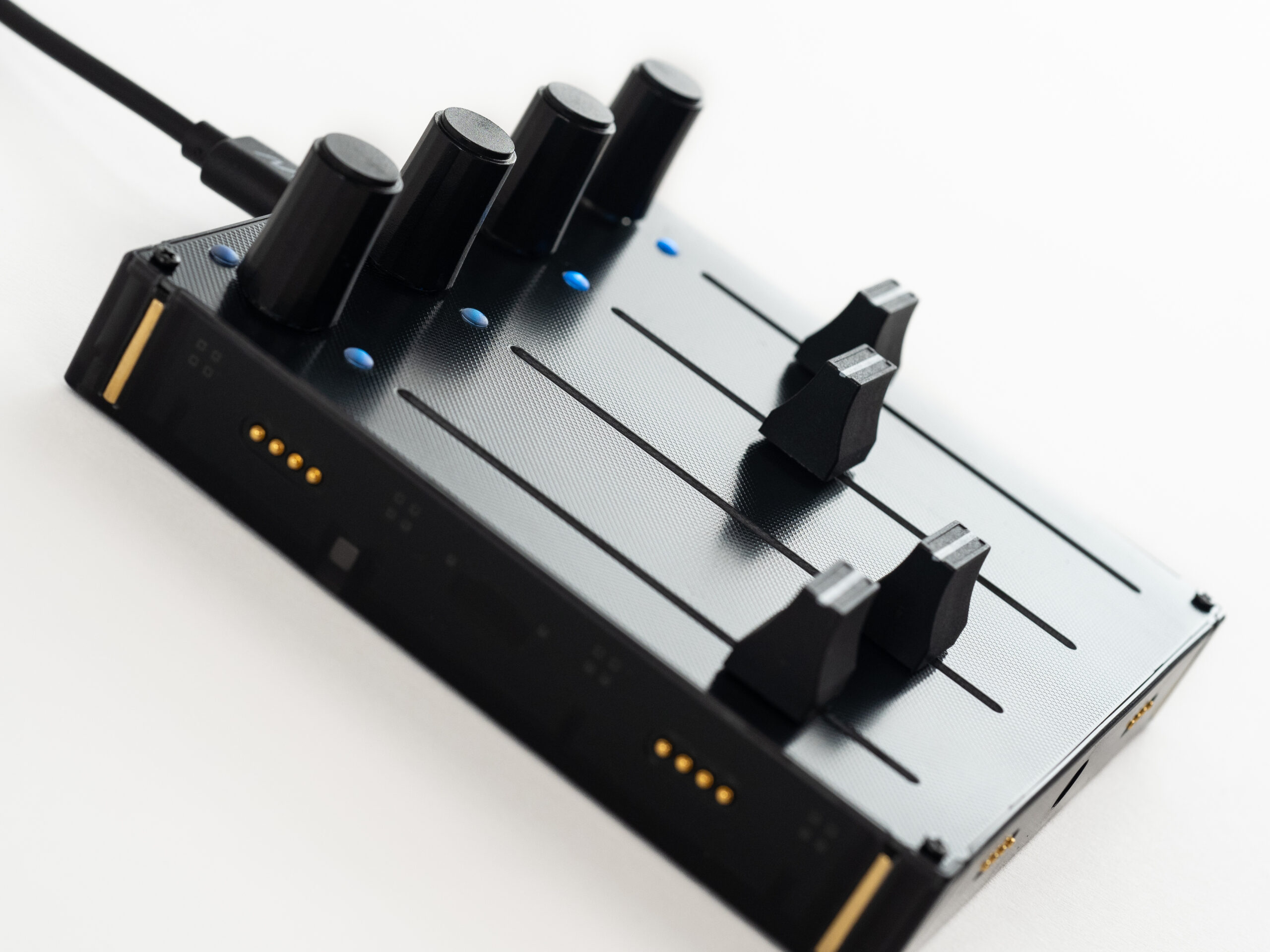 Intech Studio Grid Series 3 - Ef44 Detent - Midi controller - Variation 3