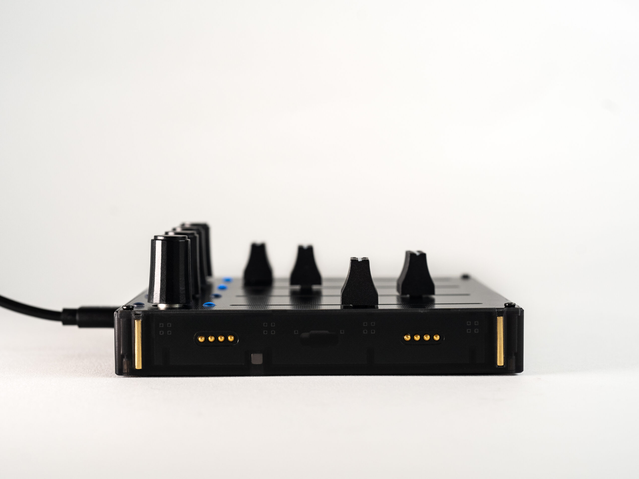 Intech Studio Grid Series 3 - Ef44 Detent - Midi controller - Variation 4