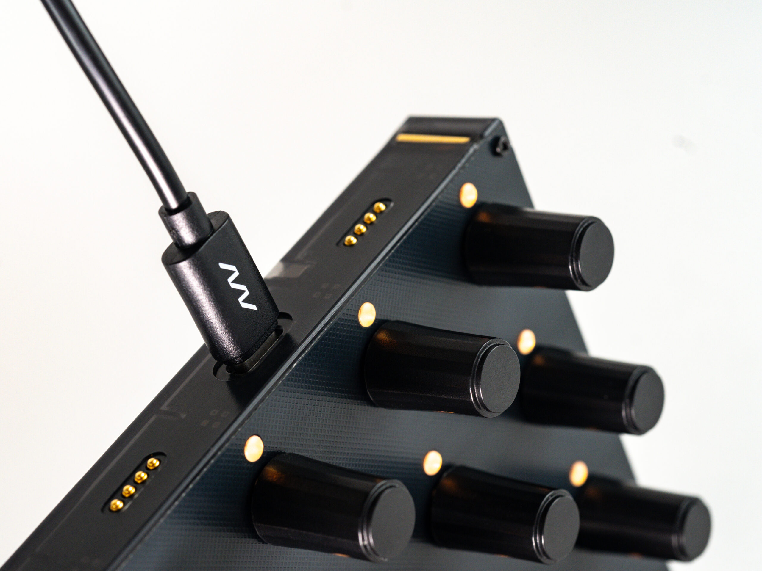 Intech Studio Grid Series 3 - En16 Detent - Midi controller - Variation 2