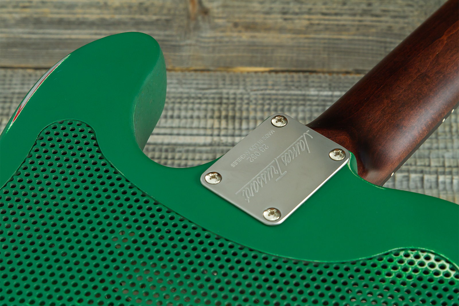 James Trussart Steelcaster Sh Ht Rw #26052 - Red Star Holey Gator Pickguard - Semi-hollow electric guitar - Variation 13