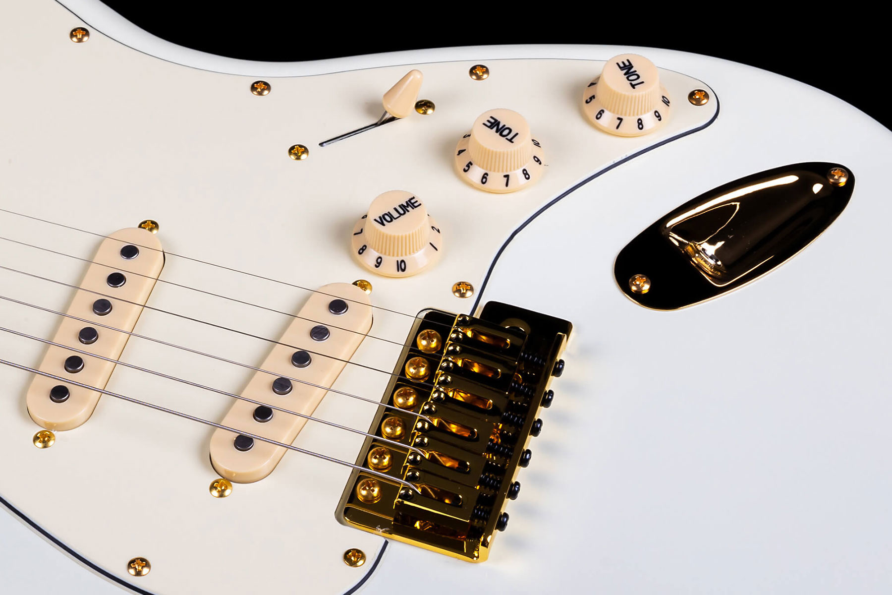 Jet guitars JS-380 OW G - olympic white Str shape electric
