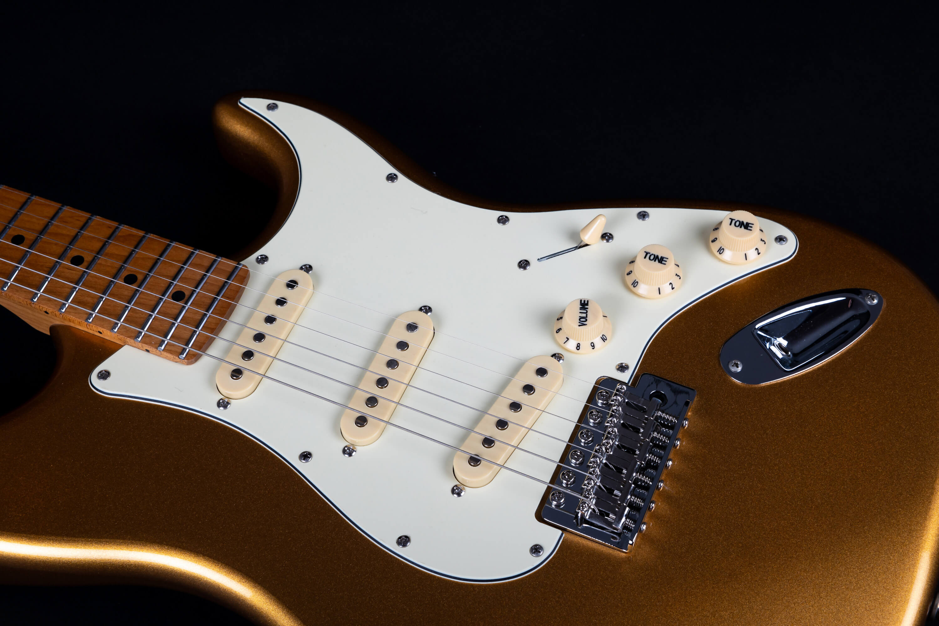 Jet Guitars Js300 Gd 3s Trem Mn - Gold - Str shape electric guitar - Variation 3