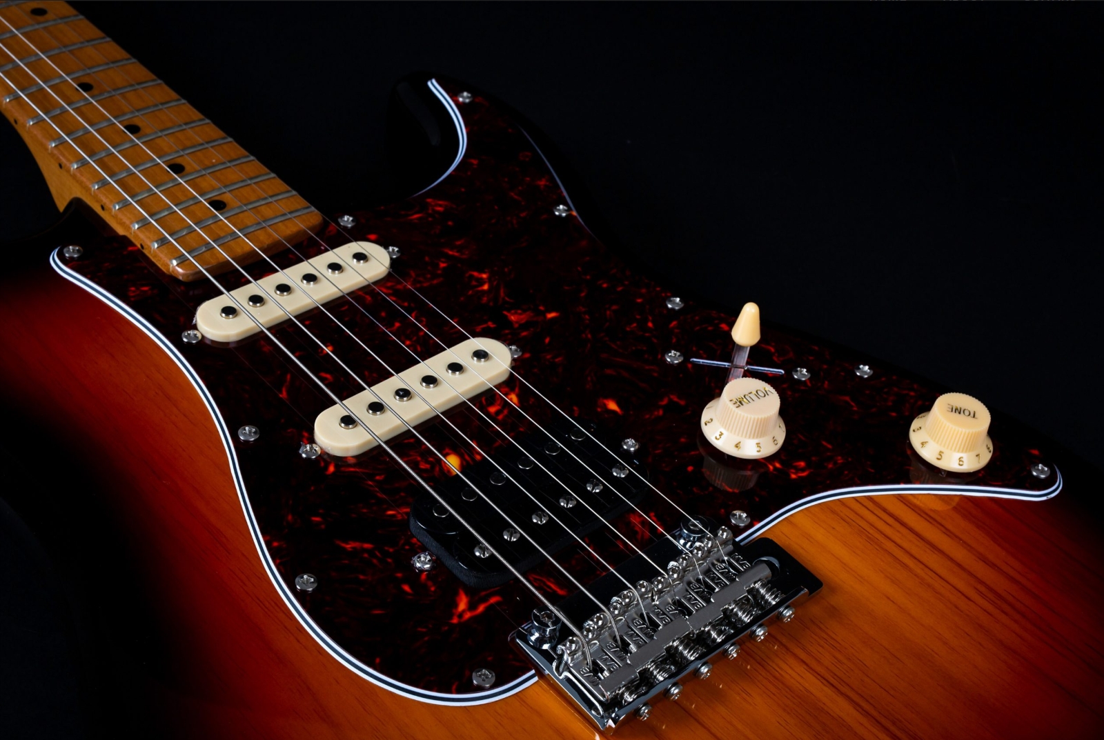 Jet Guitars Js400 Sb Hss Trem Mn - Sunburst - Str shape electric guitar - Variation 3