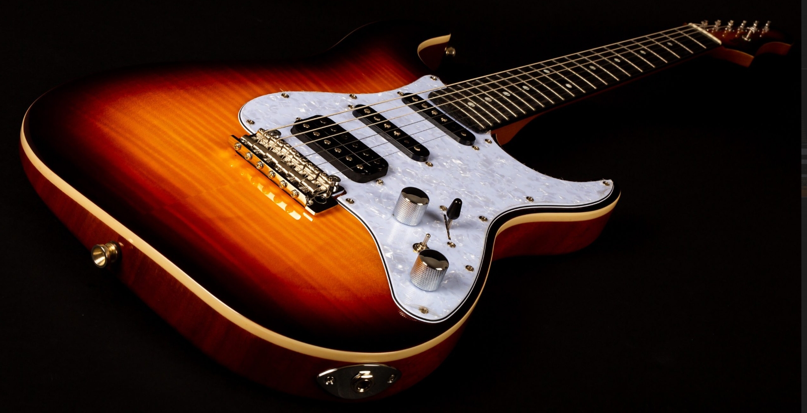 Jet Guitars Js600 Bs Trem Hss Eb - Sunburst - Str shape electric guitar - Variation 2