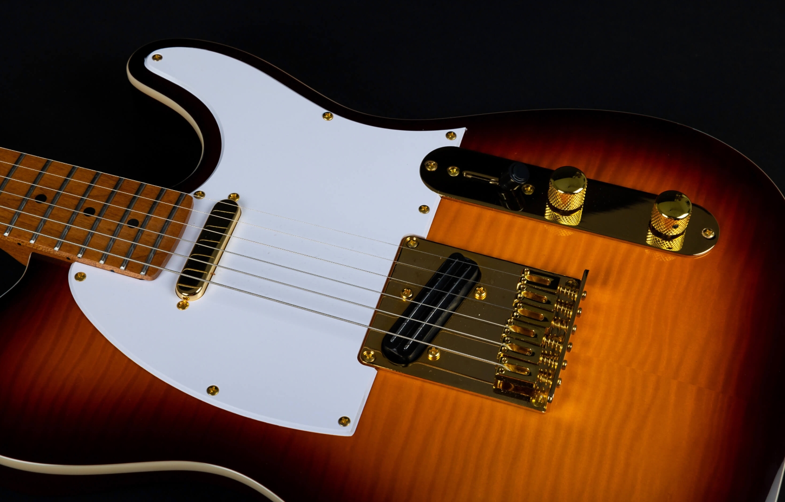 Jet Guitars Jt600 Bs G Hs Ht Gh Mn - Tobacco Burst - Tel shape electric guitar - Variation 4