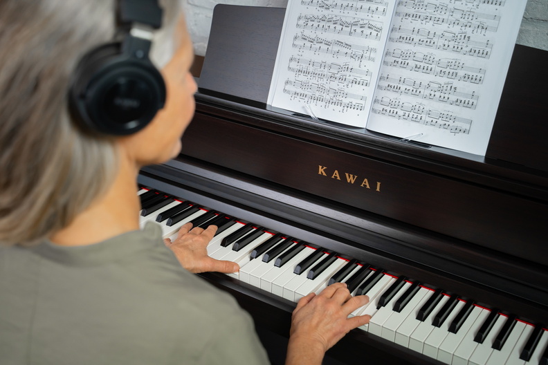 Kawai Ca-701 B - Digital piano with stand - Variation 5