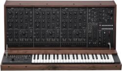 Synthesizer Korg PS-3300 synthetiseur semi-modulaire + case