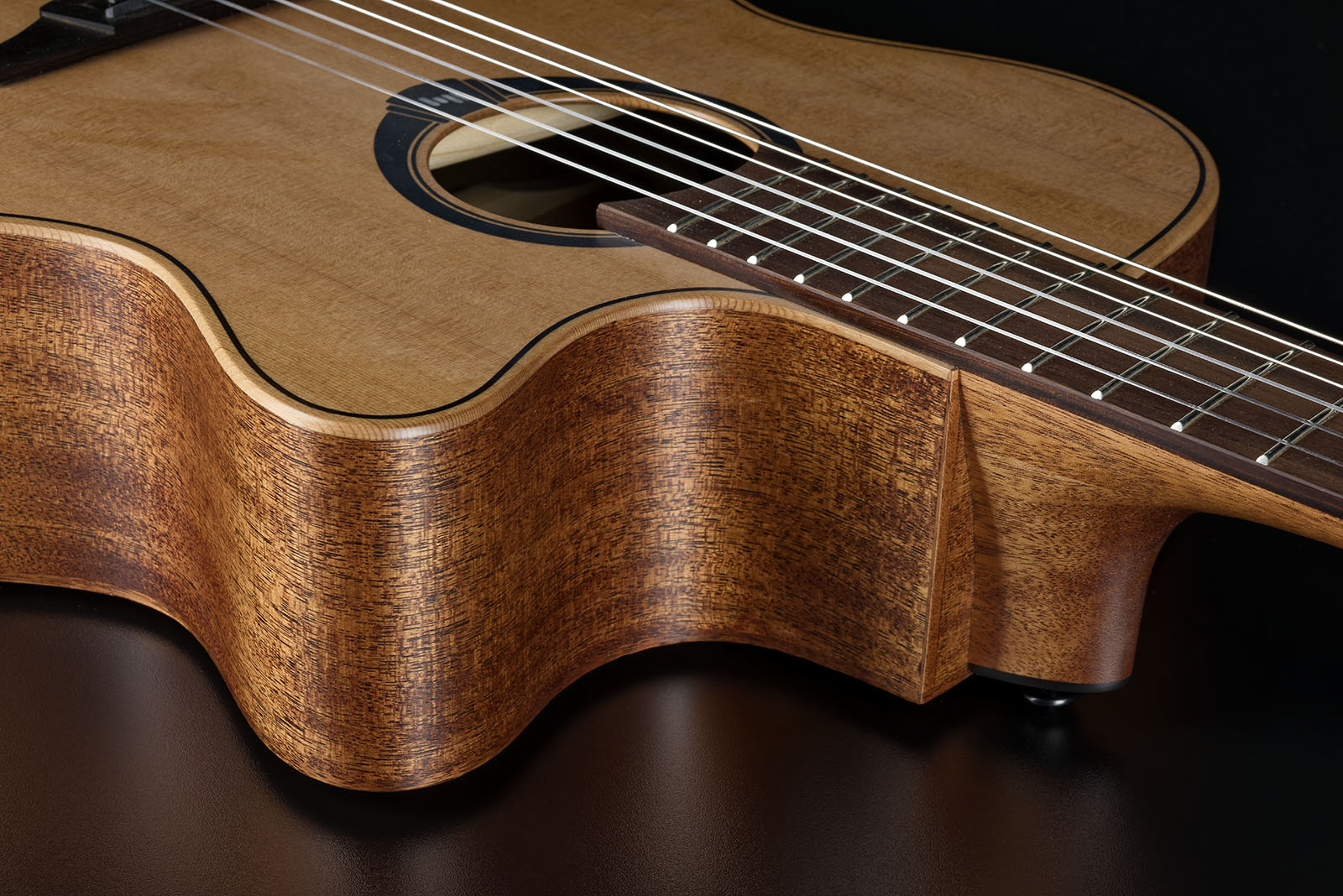 Lag Hv10-n-ace Hyvibe H2 Auditorium Cw Cedre Khaya Brbr - Natural - Classical guitar 4/4 size - Variation 4
