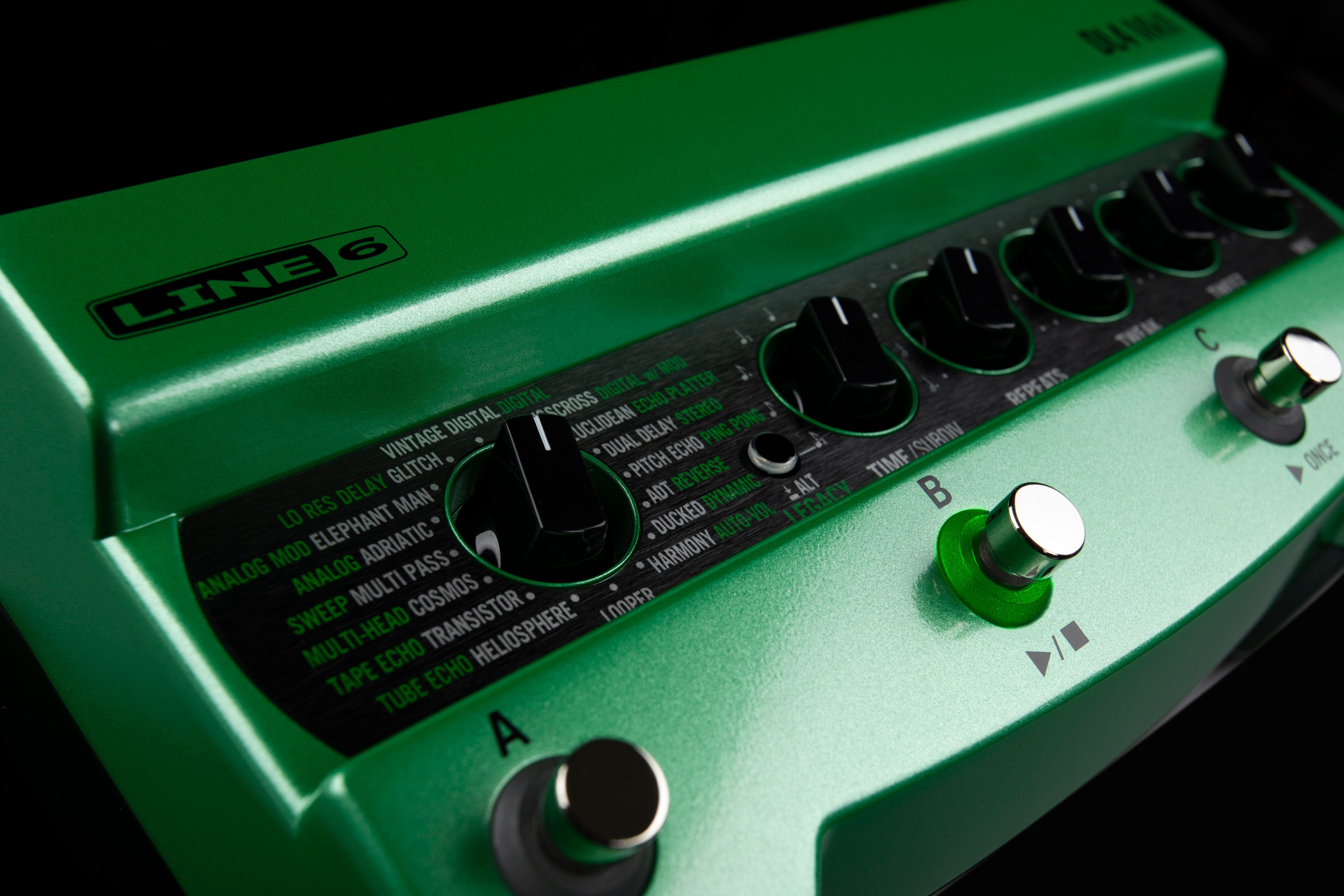 Line 6 Dl4 Mkii - Reverb, delay & echo effect pedal - Variation 5