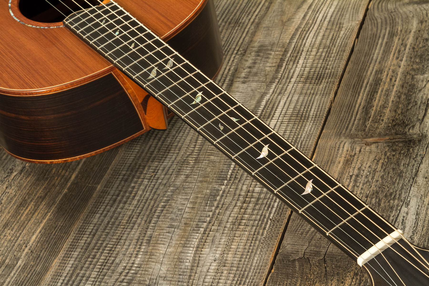Lowden Custom Shop F50 Auditorium Sinker Redwood Macassar Ebony Eb #26347 - Natural - Folk guitar - Variation 5