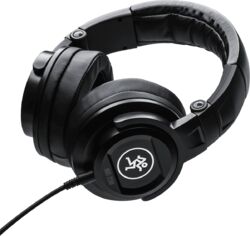 Closed headset Mackie MC 250