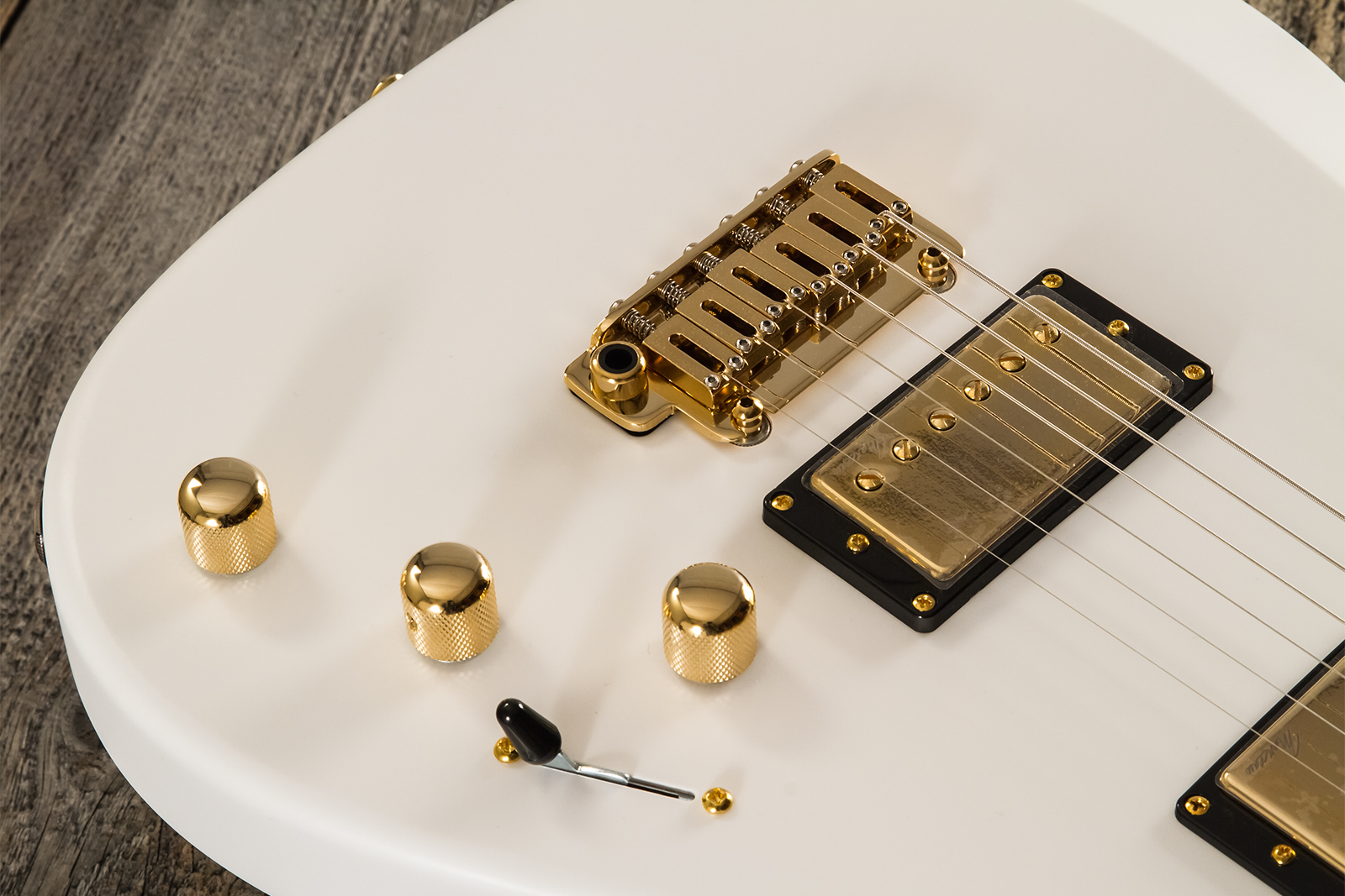 Marceau Guitars Fascinante Standard 2h Trem Ric #s17324 - Arctic White Satin - Str shape electric guitar - Variation 3