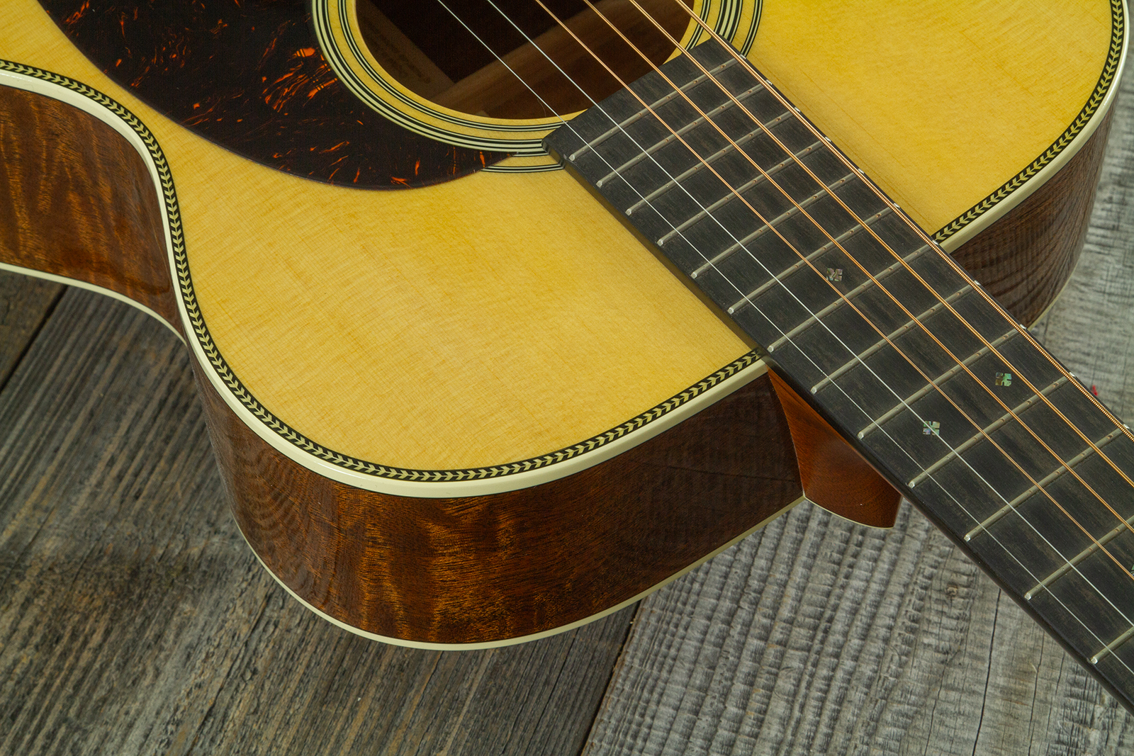 Martin Custom Shop 000 Shsc Epicea Sitka  / Quilted Sapele Eb #2964116 - Natural Aging Toner - Folk guitar - Variation 4