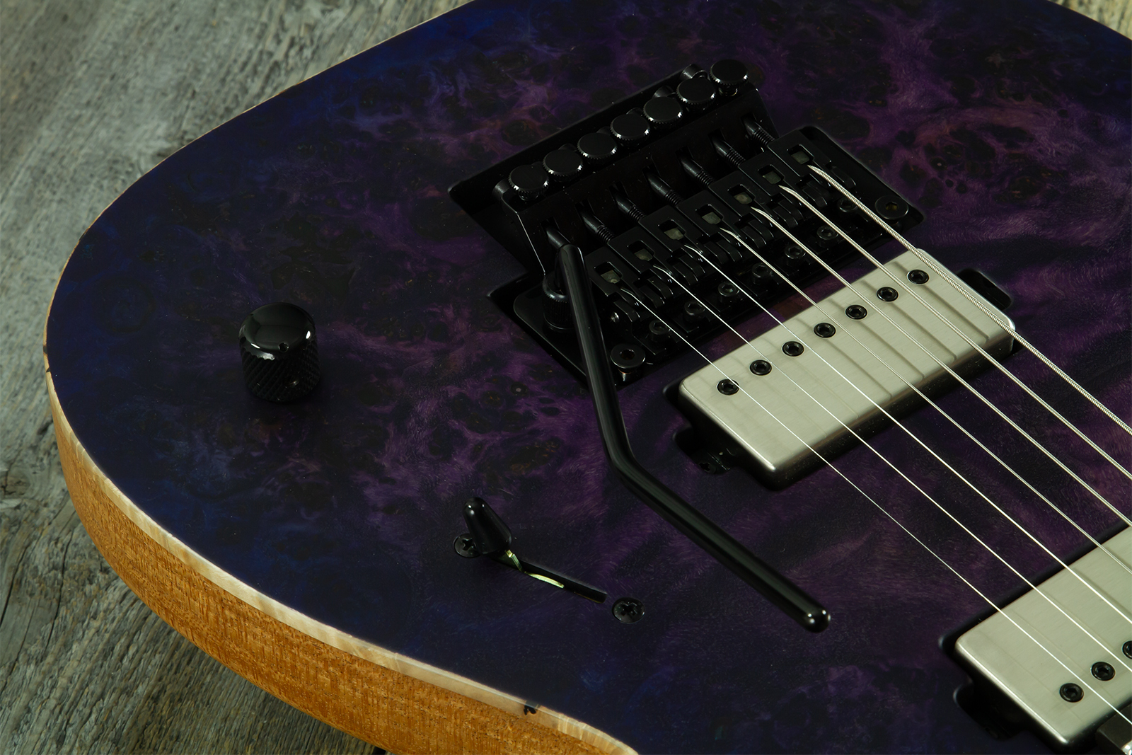 Mayones Guitars Duvell Elite Pro 7c Baryton 2h Velvetrone Fr Eb #df2602262 - Matt Trans Dirty Purple Blue Burst - Baritone guitar - Variation 3