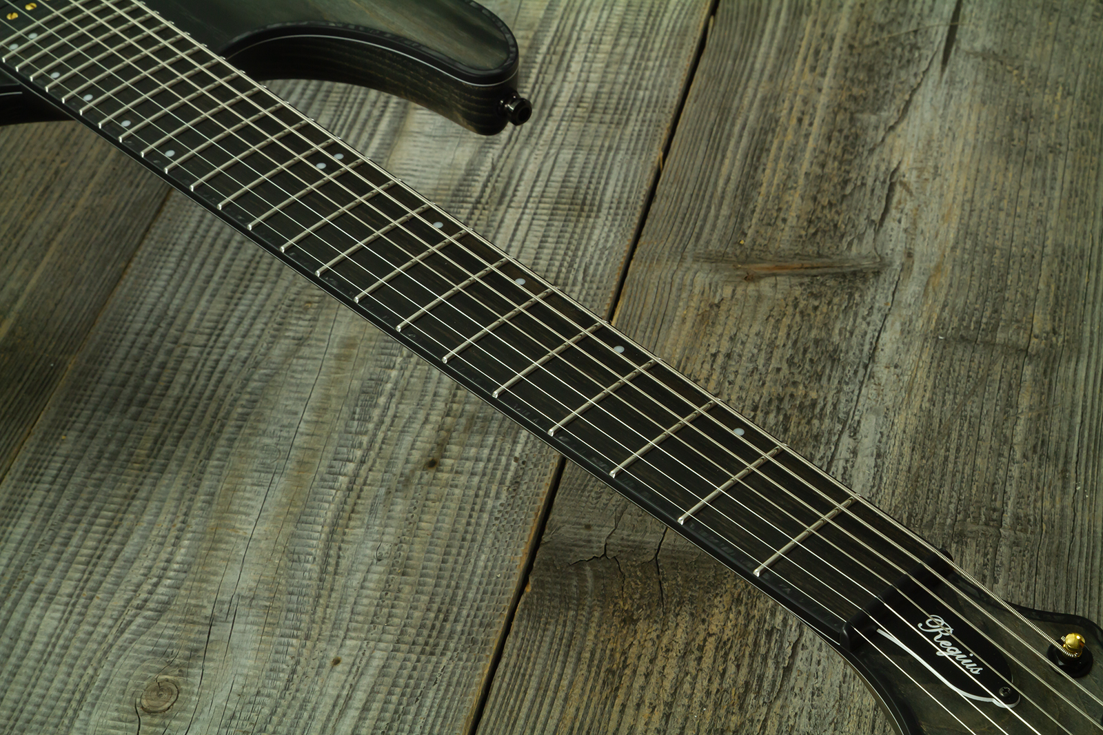 Mayones Guitars Regius Gothic 7c 2h Velvetrone Ht Eb #rf2510207 - Matt Gothic Black - 7 string electric guitar - Variation 5