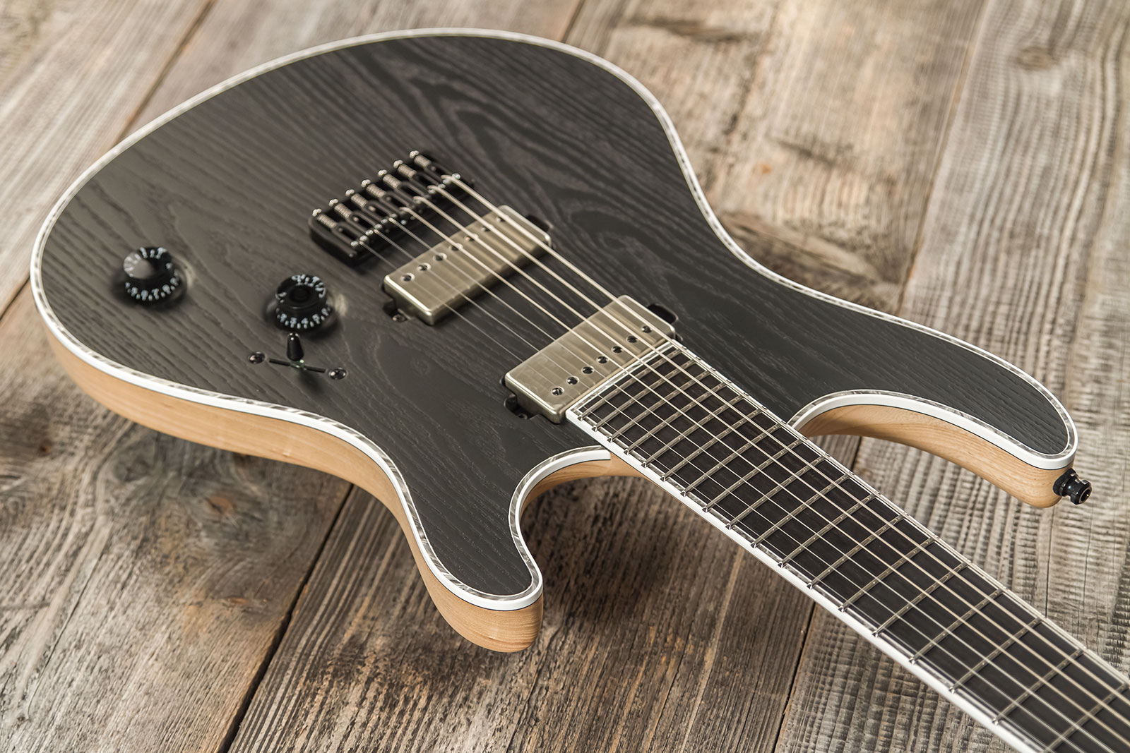 Mayones Guitars Regius Gothic Ash 7c 2h Bkp Ht Eb #rf2312801 - Gothic Black Ash - 7 string electric guitar - Variation 2