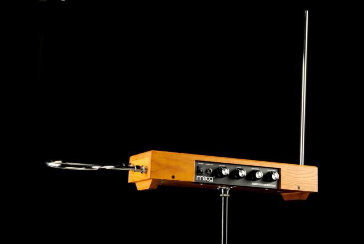 Moog Etherwave Standard Theremin, Ash - Nearly New