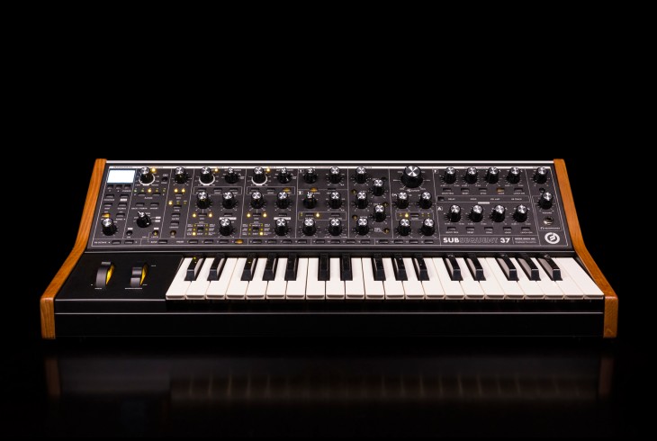 Moog Subsequent 37 - Synthesizer - Variation 2