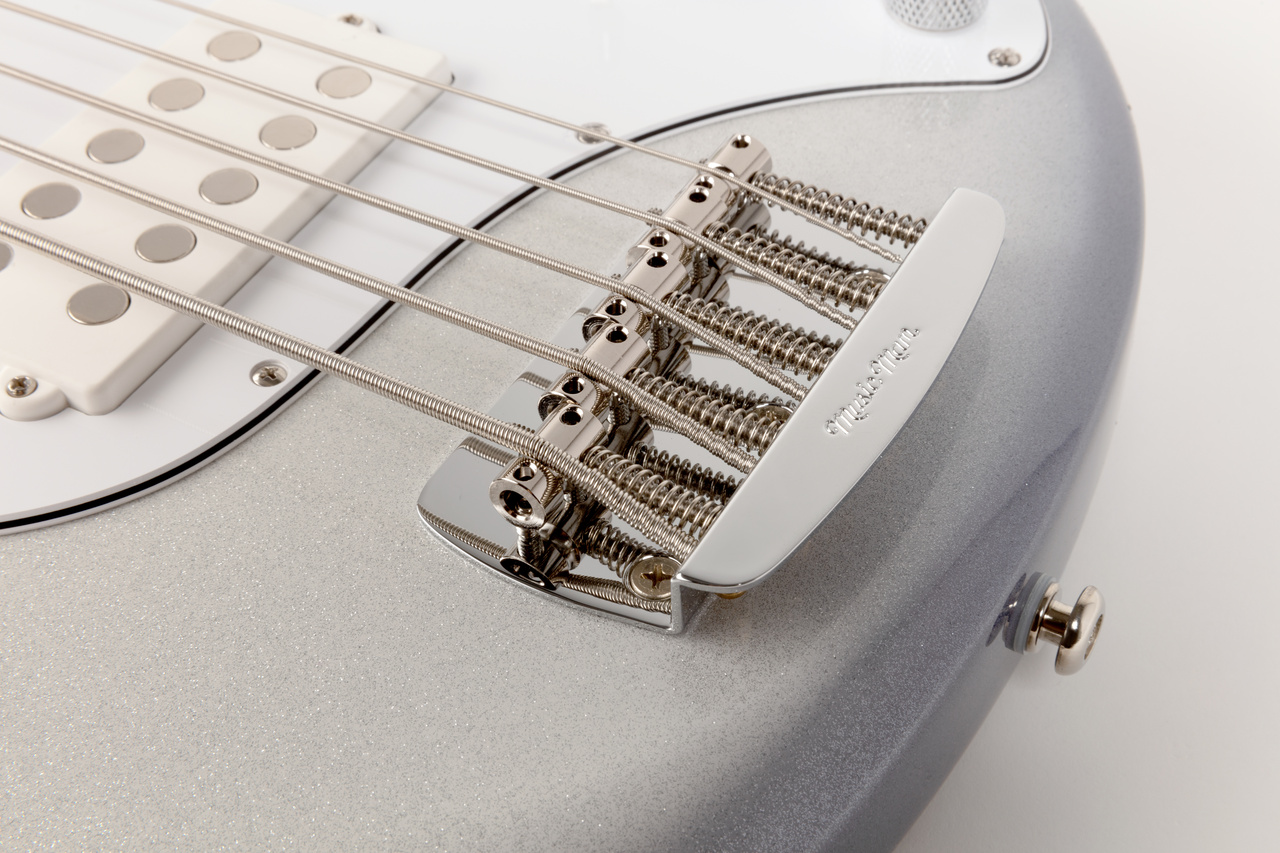 Music Man Stingray Special H 5c Active Mn +housse - Snowy Night - Solid body electric bass - Variation 3