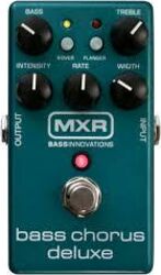 Modulation, chorus, flanger, phaser & tremolo effect pedal for bass Mxr M83 Bass Chorus Deluxe
