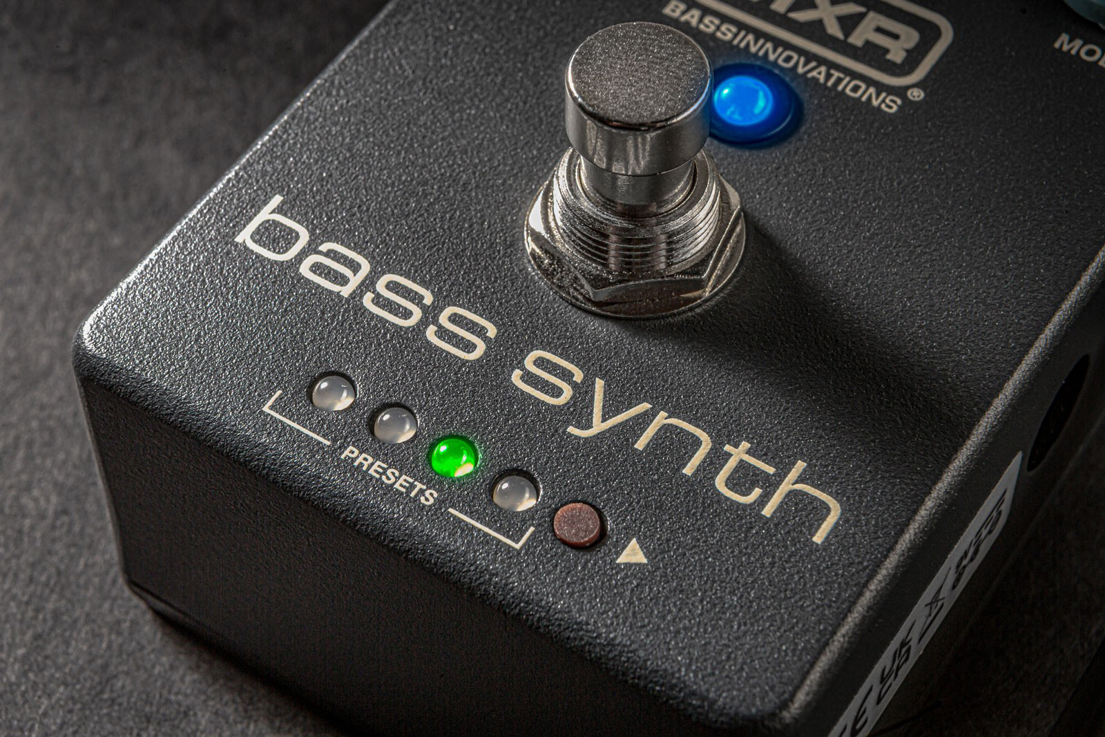 Mxr Mb301 Bass Synth - Modulation, chorus, flanger, phaser & tremolo effect pedal for bass - Variation 1