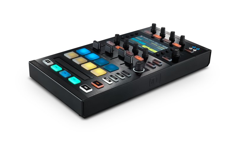 Native Instruments Traktor Kontrol D2 + D2 Bag - Deejay Sets - Variation 1