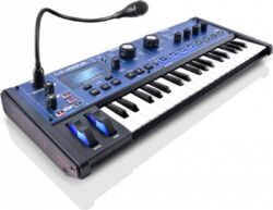 Synthesizer Novation MiniNova