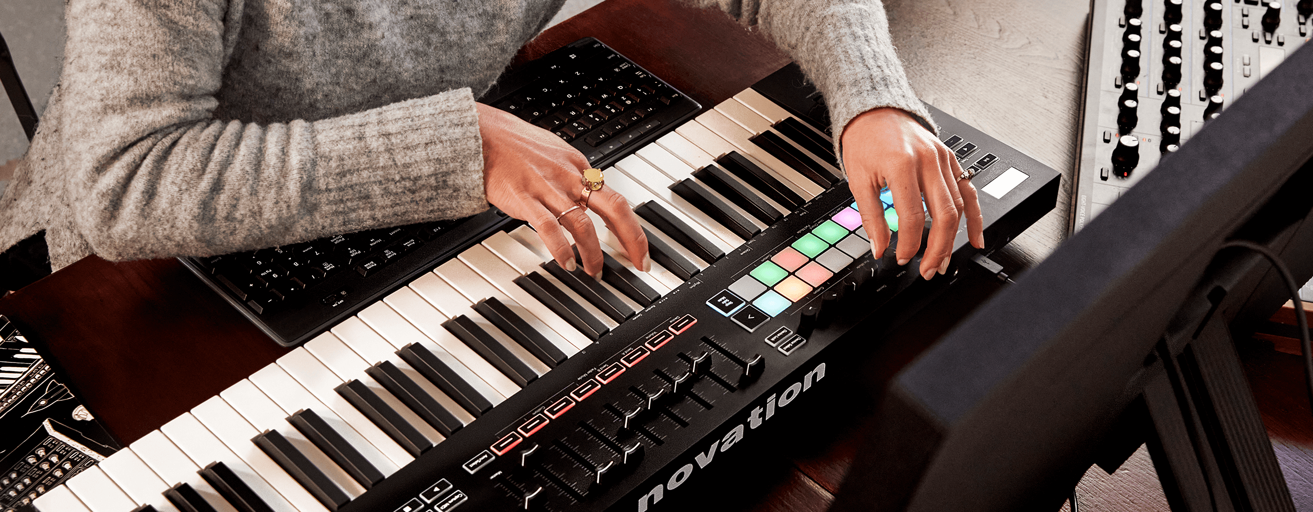 Novation Launchkey 49 Mk3 - Controller-Keyboard - Variation 4