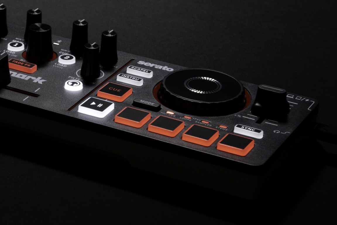 Numark Mix Track Go - USB DJ controller - Variation 11