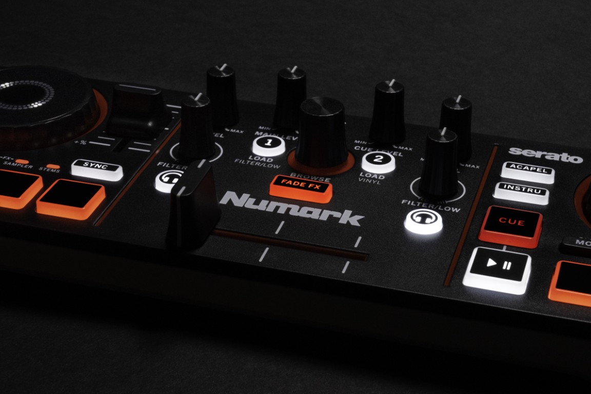Numark Mix Track Go - USB DJ controller - Variation 12