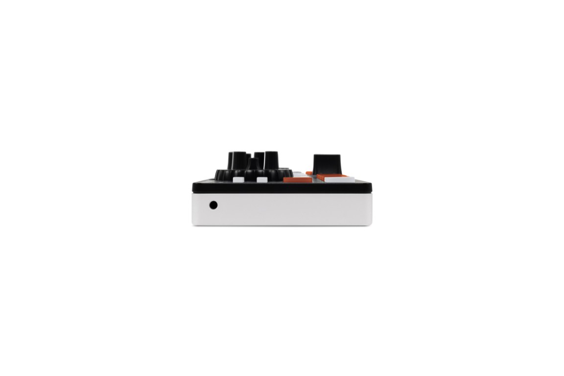 Numark Mix Track Go - USB DJ controller - Variation 7