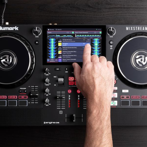Standalone dj controller Numark Mix Stream Pro