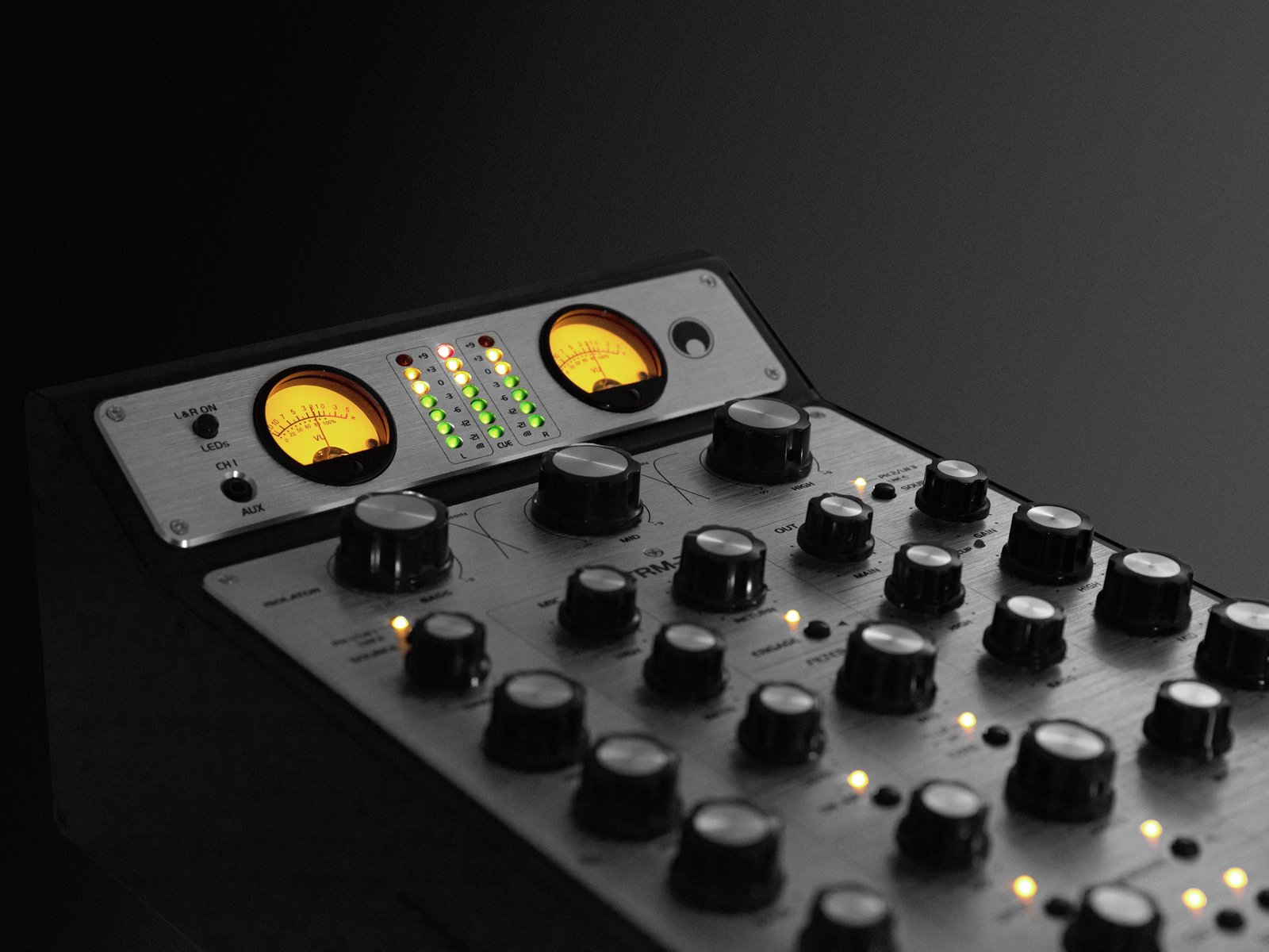Omnitronic Trm-222 - DJ mixer - Variation 5