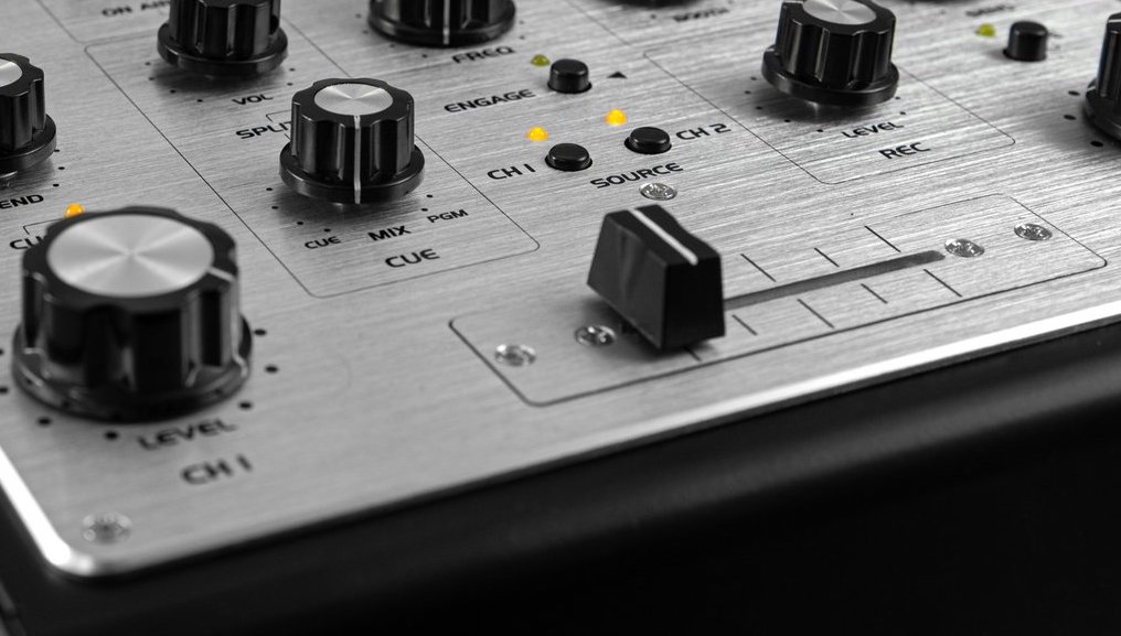 Omnitronic Trm-222 - DJ mixer - Variation 8