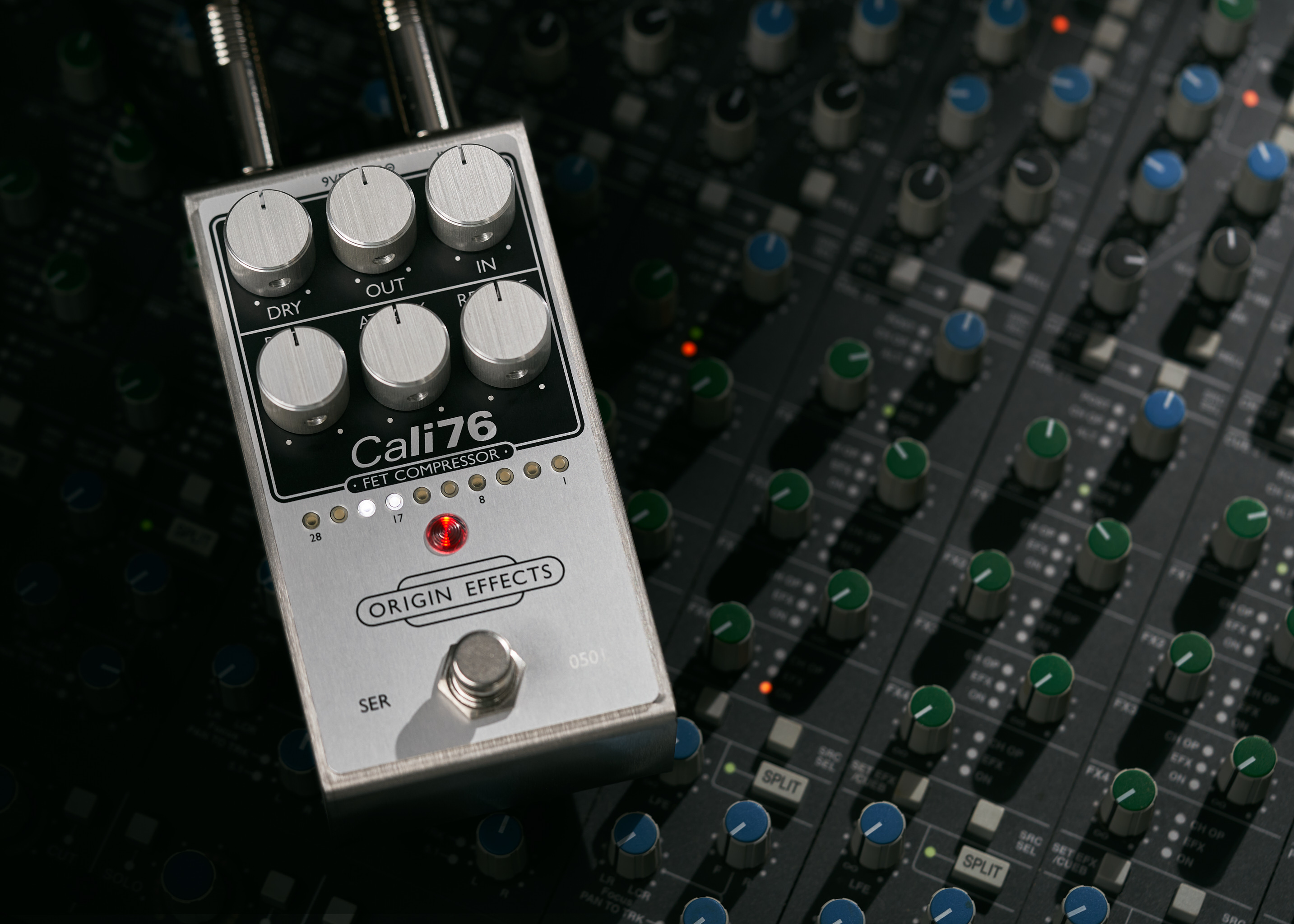 Origin Effects Cali76 Fet Compressor 2024 - Compressor, sustain & noise gate effect pedal - Variation 4