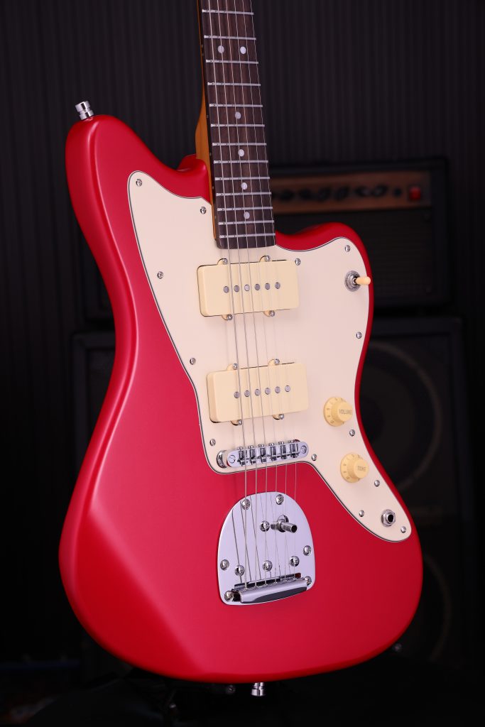 Patina Guitars Pj3 Car 2s Trem Rw - Candy Apple Red - Retro rock electric guitar - Variation 2