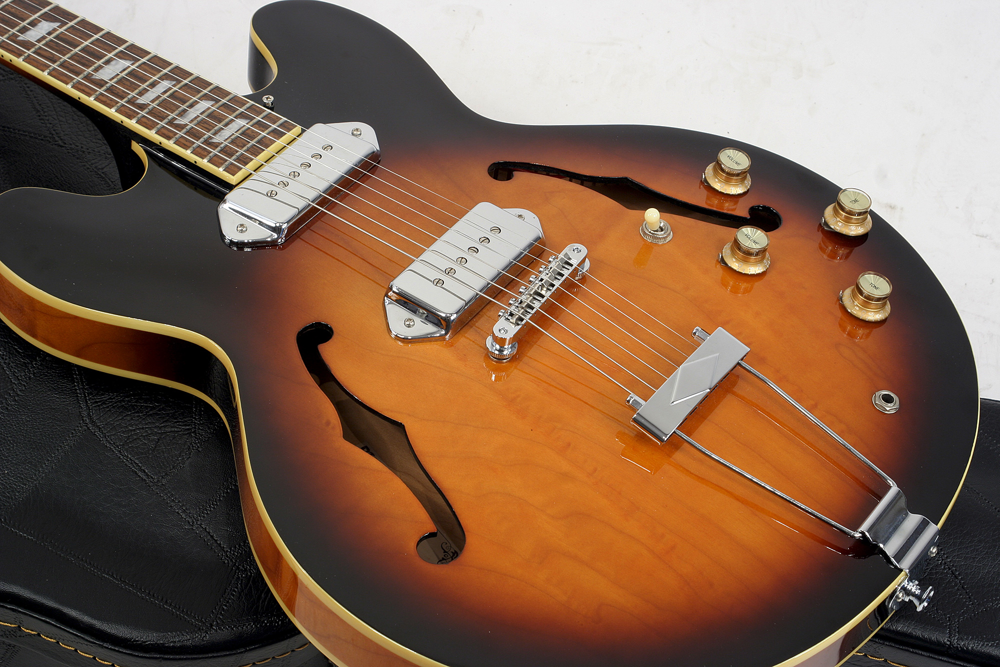 Peerless Songbird Thinline (#pe0905235) - Antique Sunburst - Semi-hollow electric guitar - Variation 2