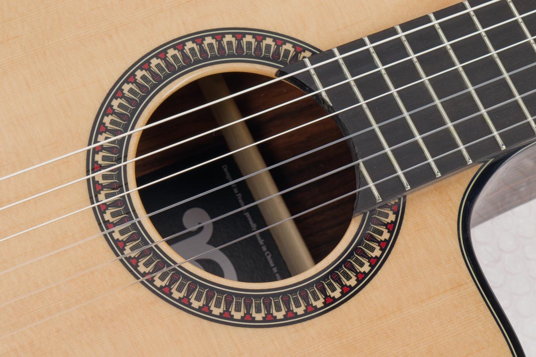Pleyel Audio P800ce Expression Electro Epicea Ebene Br - Natural - Classical guitar 4/4 size - Variation 3