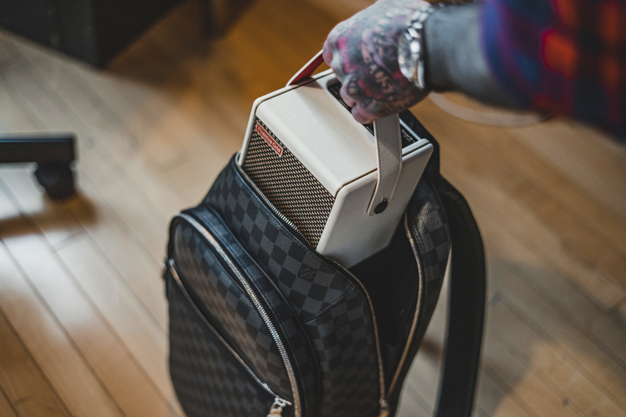 Positive Grid Spark Mini Pearl Combo 10w 2x2 - Electric guitar combo amp - Variation 2