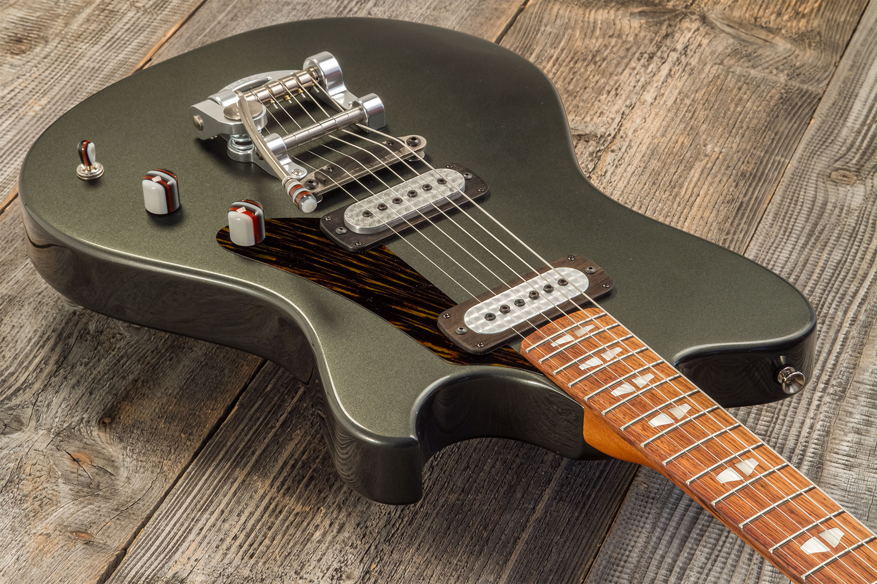 Powers Electric A-type 2s Ff42 Trem Mn #a393 - Onyx Green Metallic - Retro rock electric guitar - Variation 2