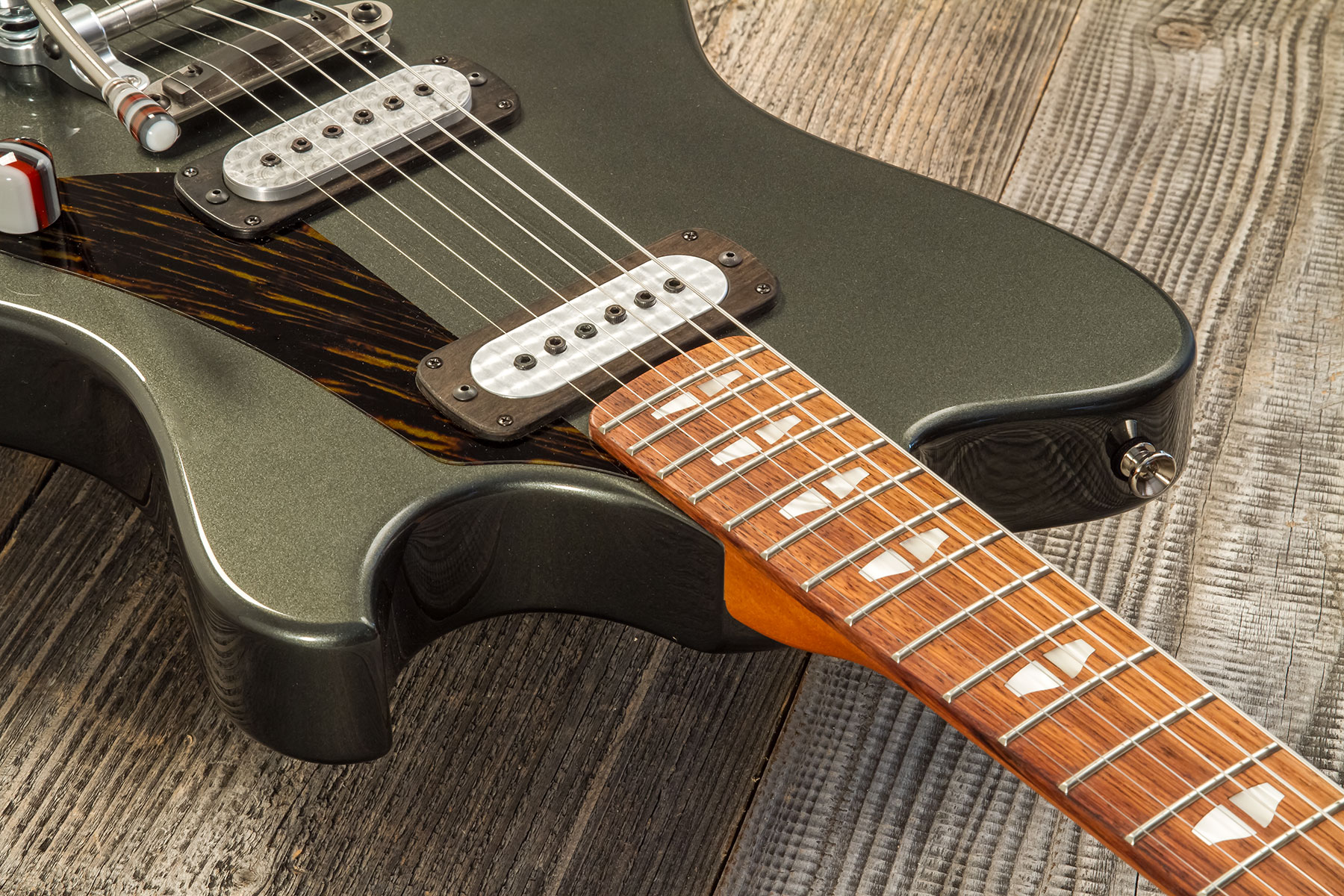 Powers Electric A-type 2s Ff42 Trem Mn #a393 - Onyx Green Metallic - Retro rock electric guitar - Variation 4